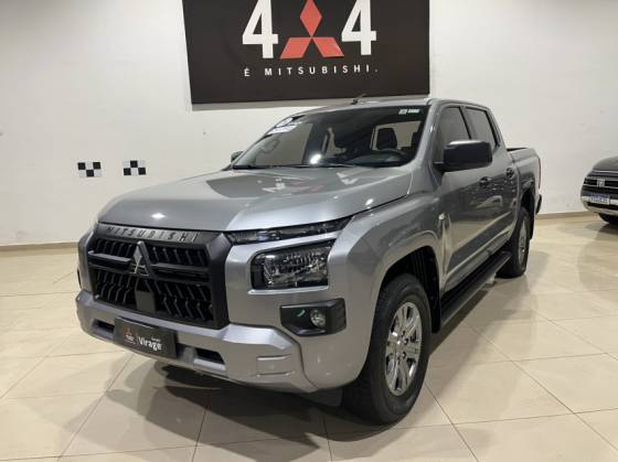 MITSUBISHI TRITON 2.4 BITURBO DIESEL CD GLS 4X4 AUTOMÁTICO MITSUBISHI TRITON 2.4 BITURBO DIESEL CD GLS 4X4 AUTOMÁTICO